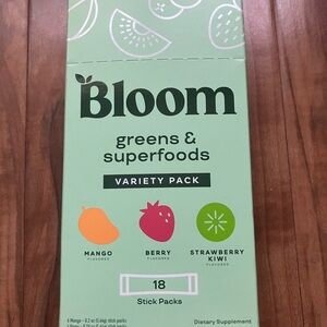 BLOOM greens & superfoods exp 08/25 Variety pack new sealed